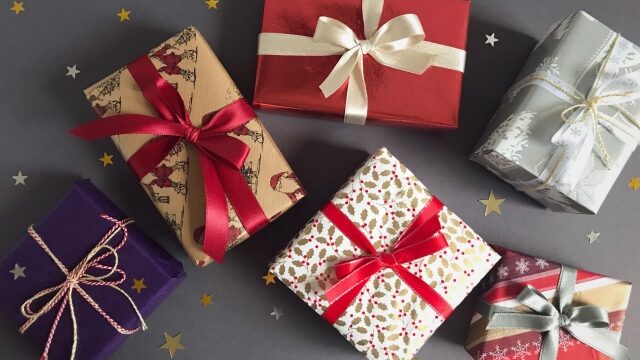 大人向けのプレゼント交換ゲーム