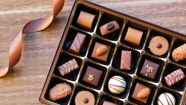 バレンタインに本命へ贈る意味とはどう違う